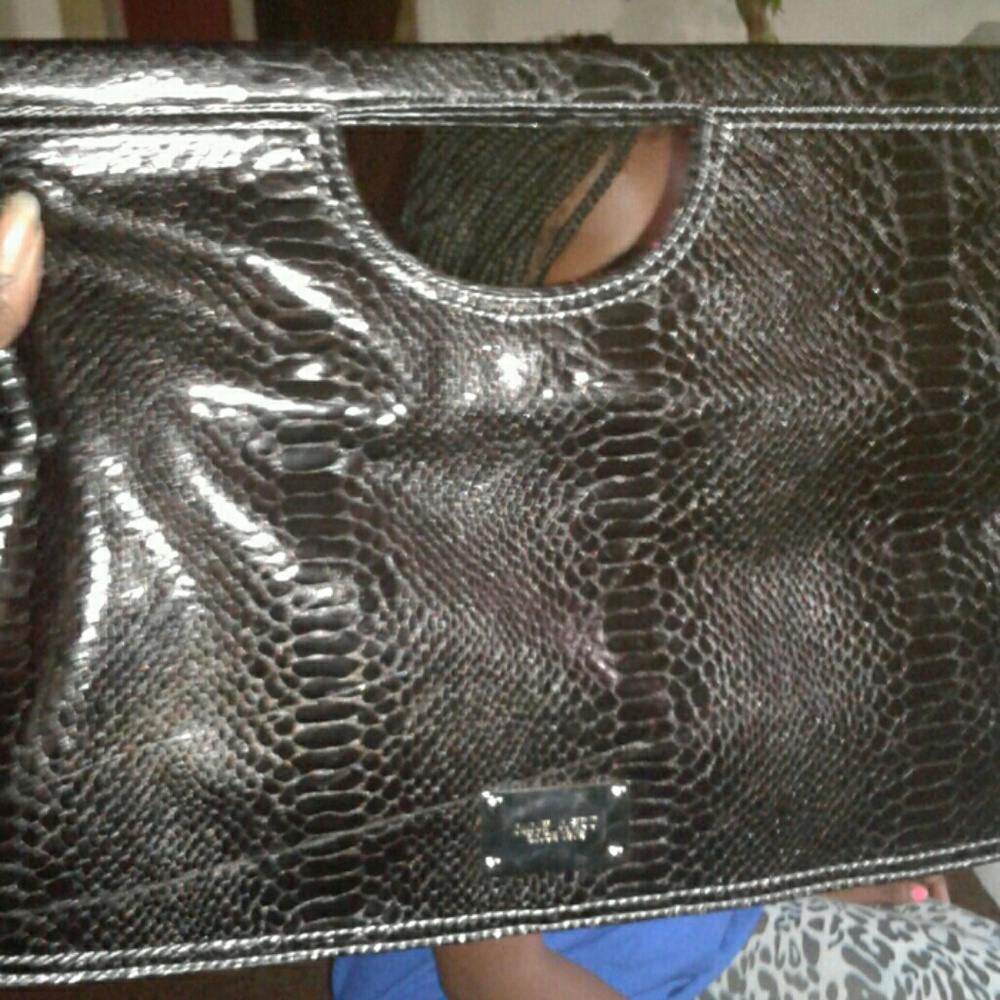 Large Clutch.
